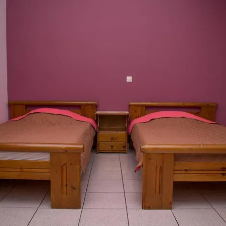 ακτη ξοβριοσ *